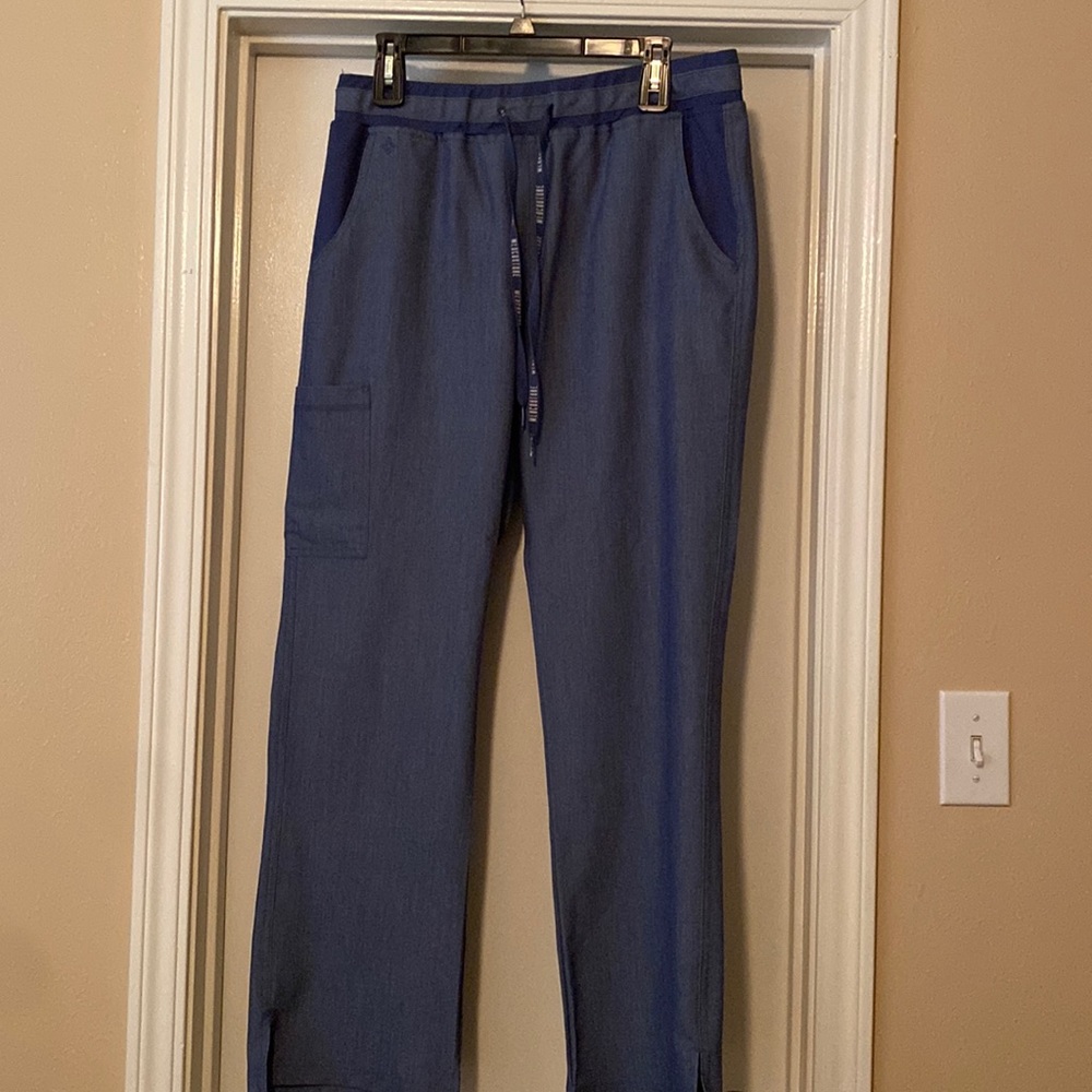 Denim Blue Med couture women’s scrub pants; good condition